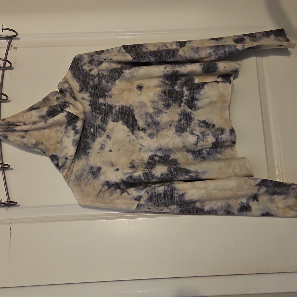 Onzie S/M Tie-Dye Hooded Women's Top